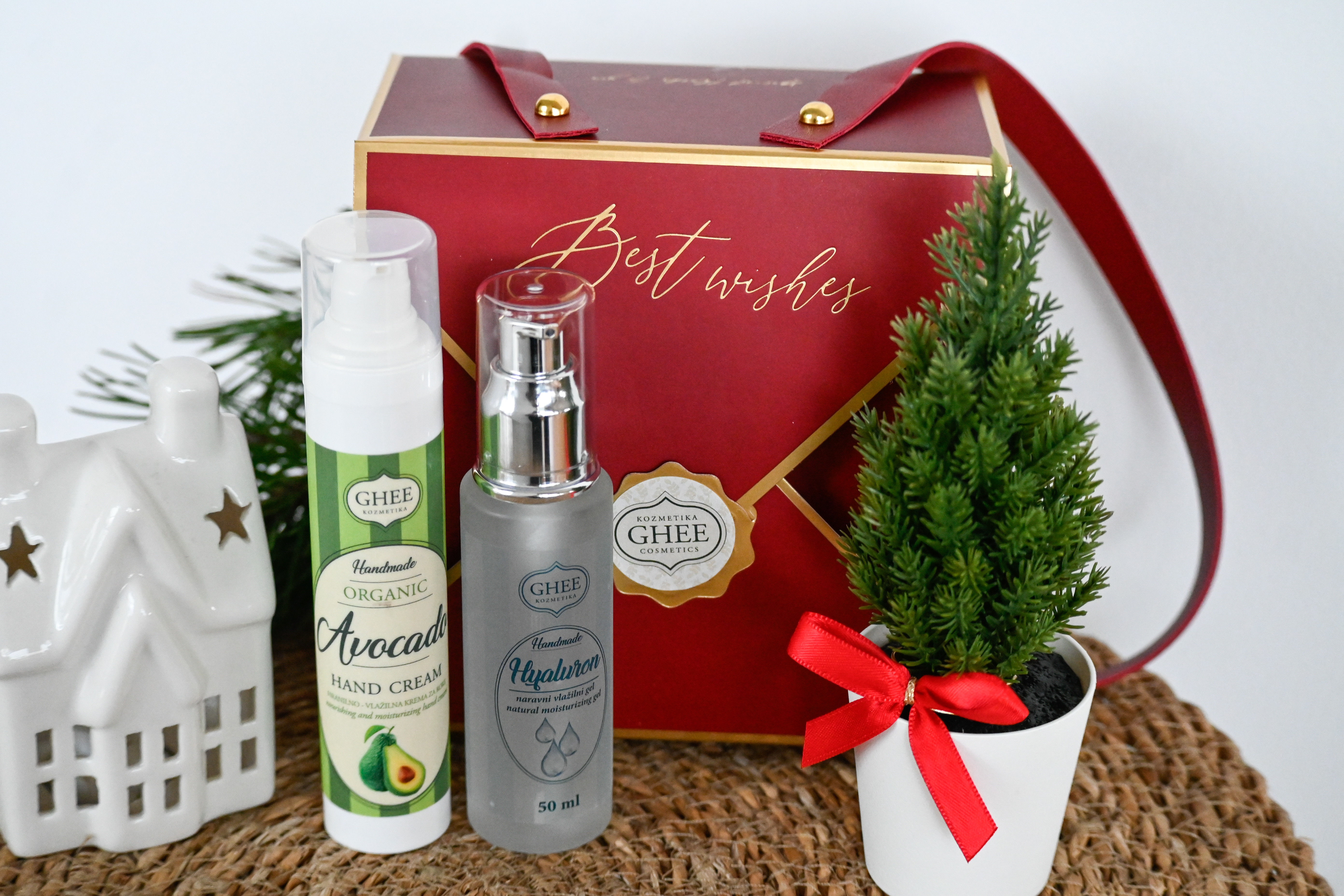 Praznični paket HYALURON praznicni_paketi_hyaluron